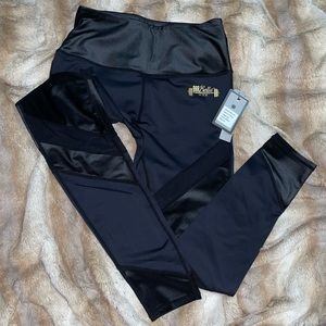 NWT Black Chestee #bruisenomore Leggings